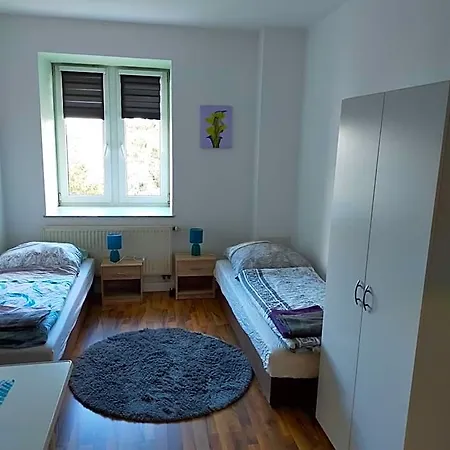 Hotel Flex Aparts - Grosse, Moeblierte In Mit 2 Zimmern 3*