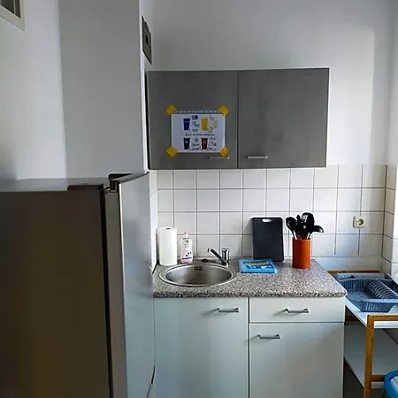 Flex Aparts - Grosse, Moeblierte In Mit 2 Zimmern